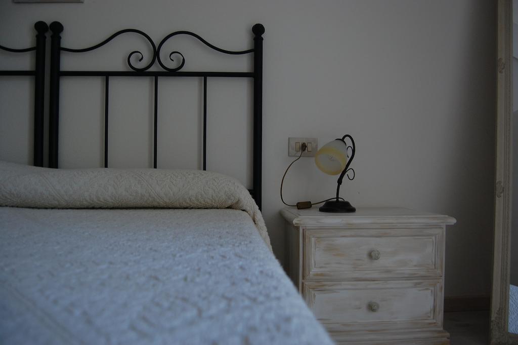 Bed and Breakfast Andrea E Valentina S'archittu Cuglieri Pokoj fotografie